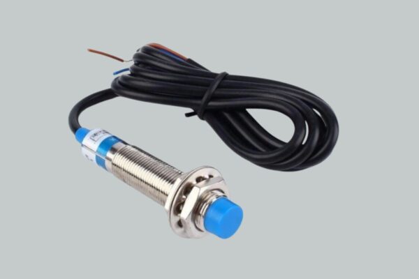 PNP Inductive Proximity Sensor